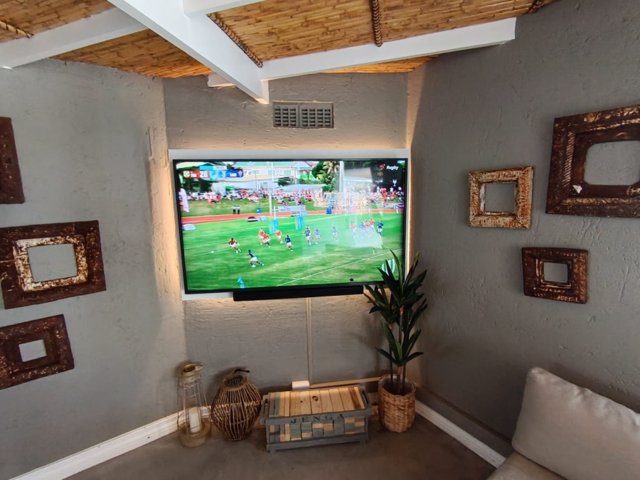 To Let 2 Bedroom Property for Rent in Hartenbos Heuwels Western Cape